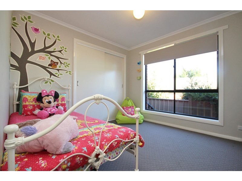 5 McAuley Drive, Brown Hill VIC 3350