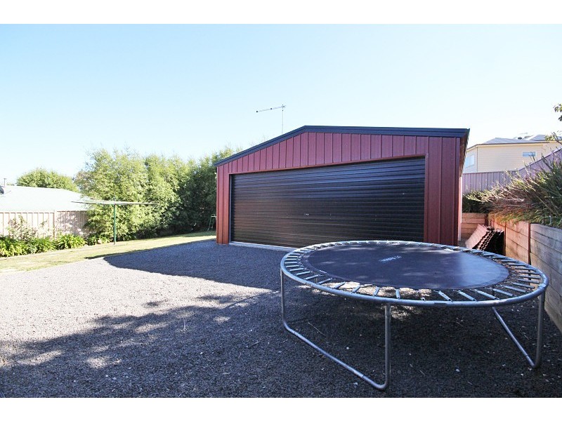 5 McAuley Drive, Brown Hill VIC 3350