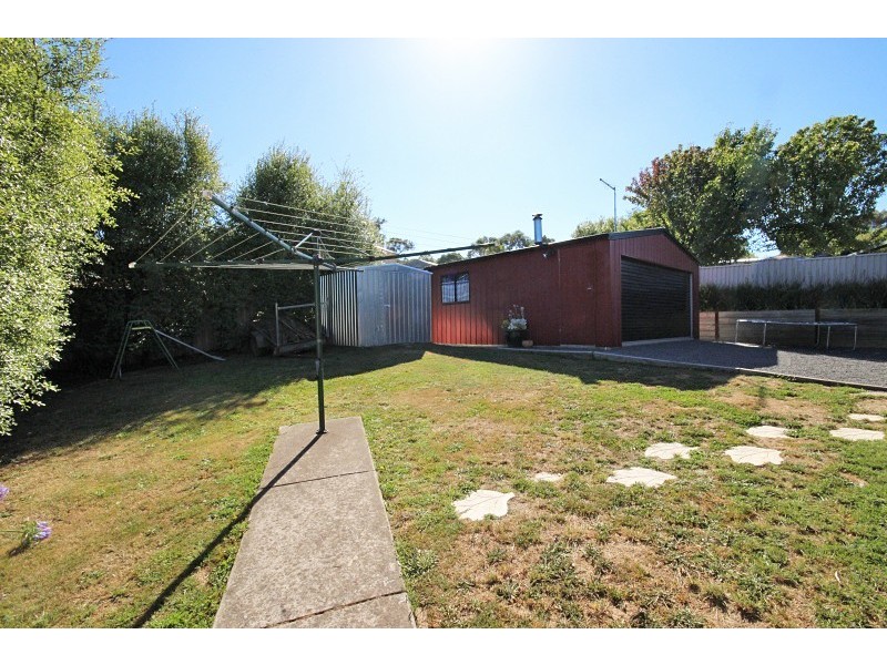 5 McAuley Drive, Brown Hill VIC 3350