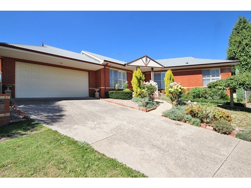 9 Panorama Drive, Black Hill VIC 3350