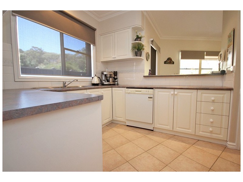 9 Panorama Drive, Black Hill VIC 3350