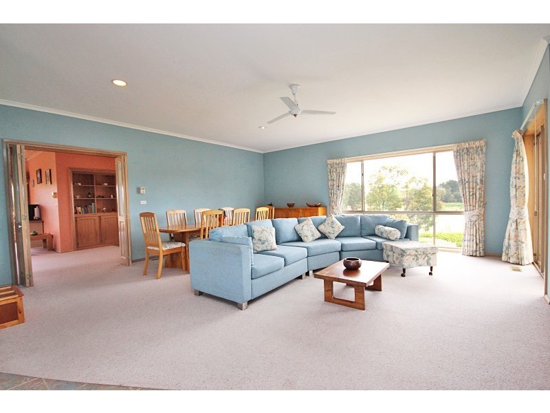 323 Sandys Hill Road, Durham Lead VIC 3352