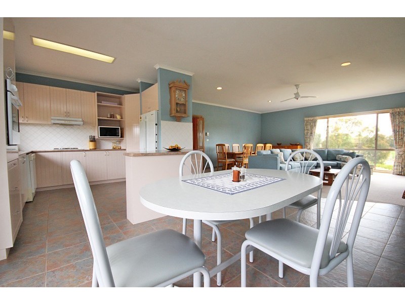 323 Sandys Hill Road, Durham Lead VIC 3352