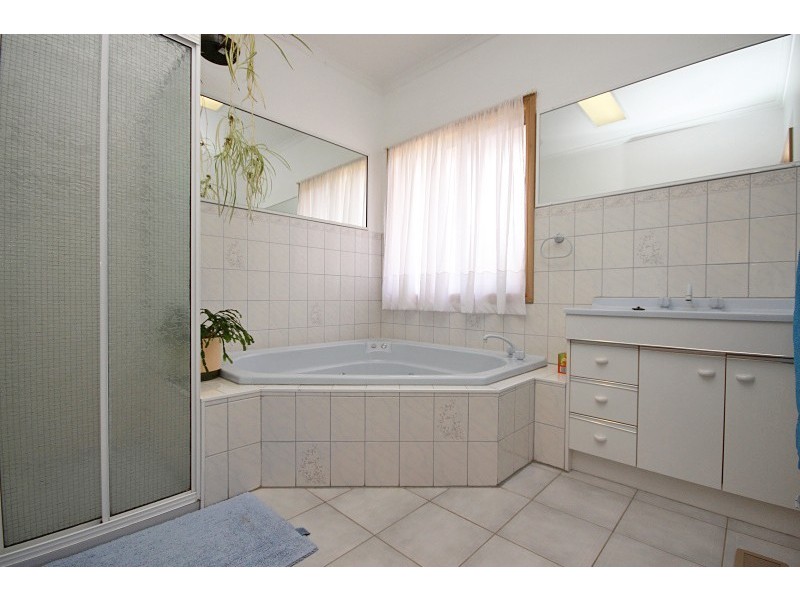 323 Sandys Hill Road, Durham Lead VIC 3352