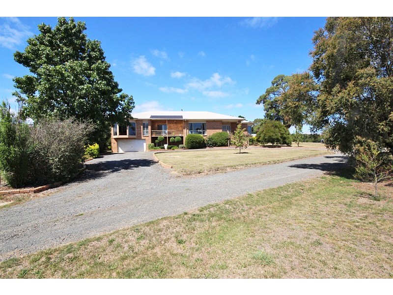 323 Sandys Hill Road, Durham Lead VIC 3352