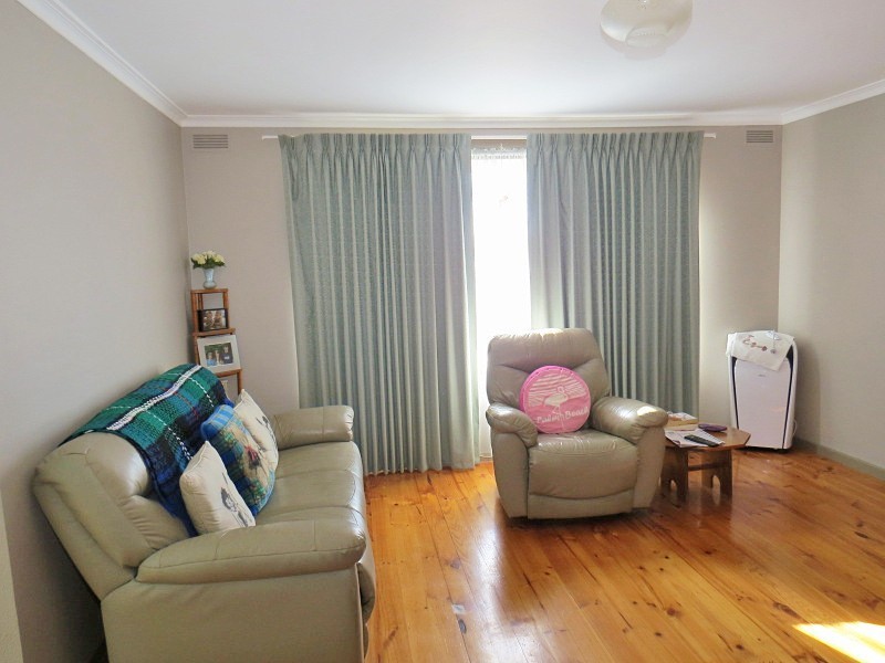 11 Lewis Court, Sebastopol VIC 3356