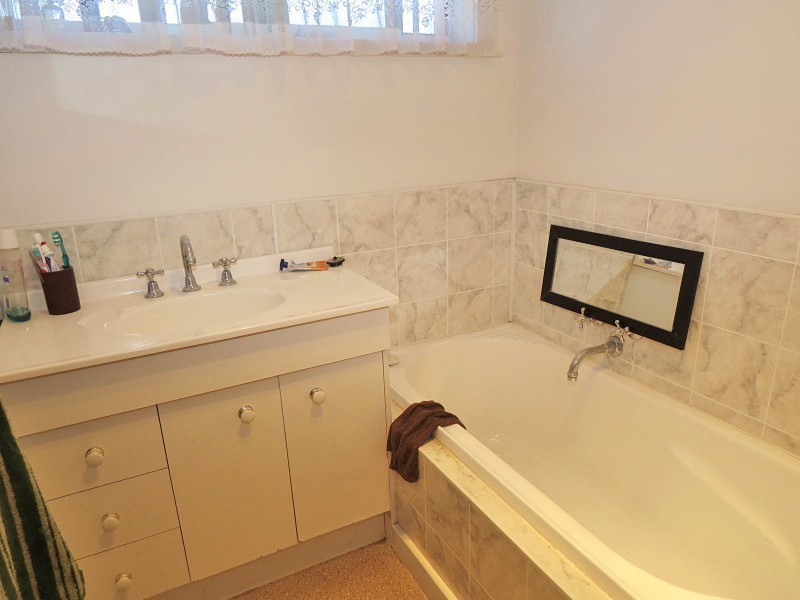 11 Lewis Court, Sebastopol VIC 3356