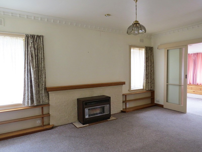 220 Forest Street, Lake Wendouree VIC 3350