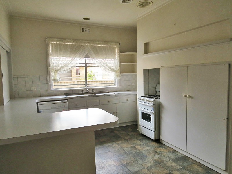 220 Forest Street, Lake Wendouree VIC 3350