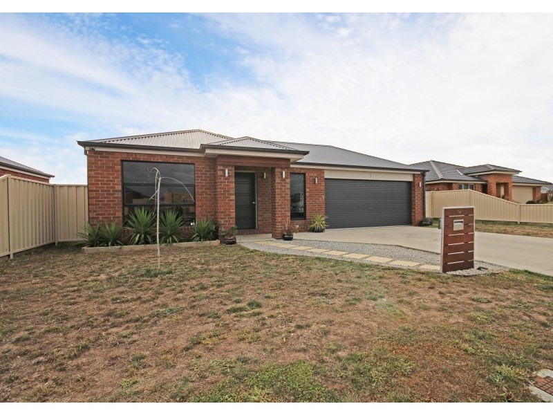 14 Stella Drive, Delacombe VIC 3356