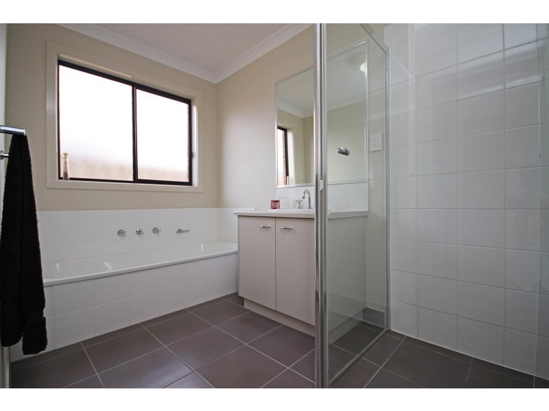 14 Stella Drive, Delacombe VIC 3356