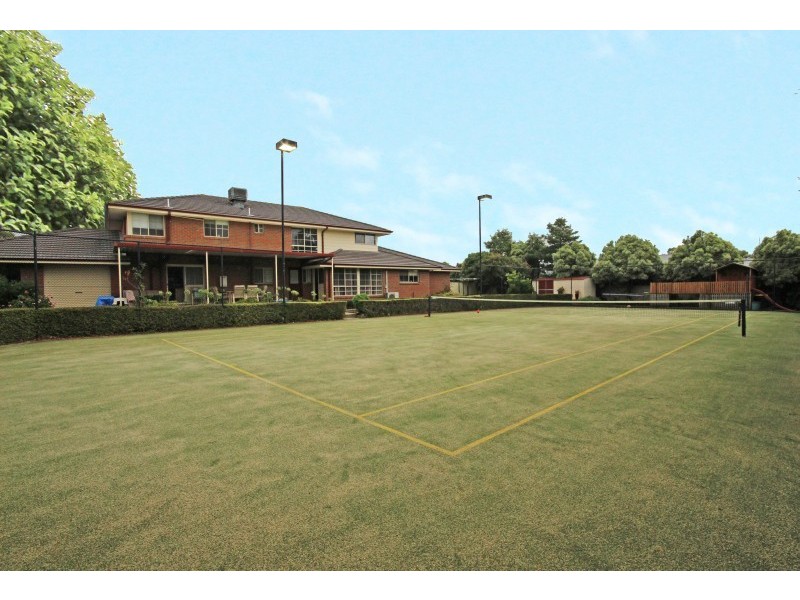 10 The Avenue, Delacombe VIC 3356