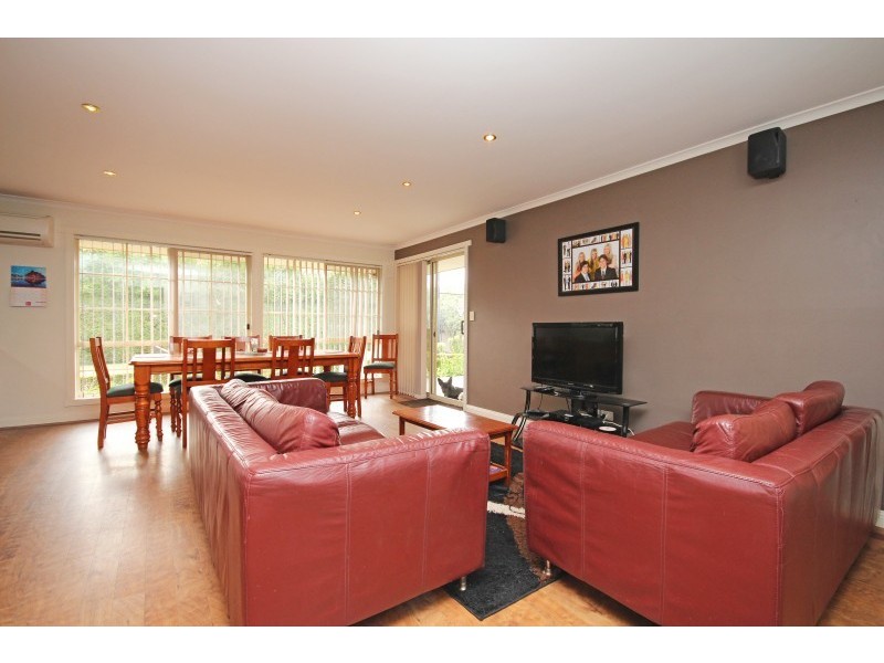 10 The Avenue, Delacombe VIC 3356