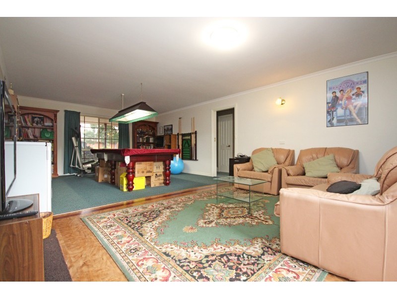 10 The Avenue, Delacombe VIC 3356