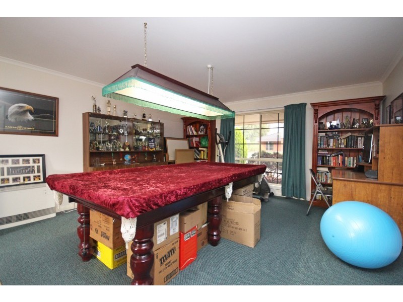 10 The Avenue, Delacombe VIC 3356