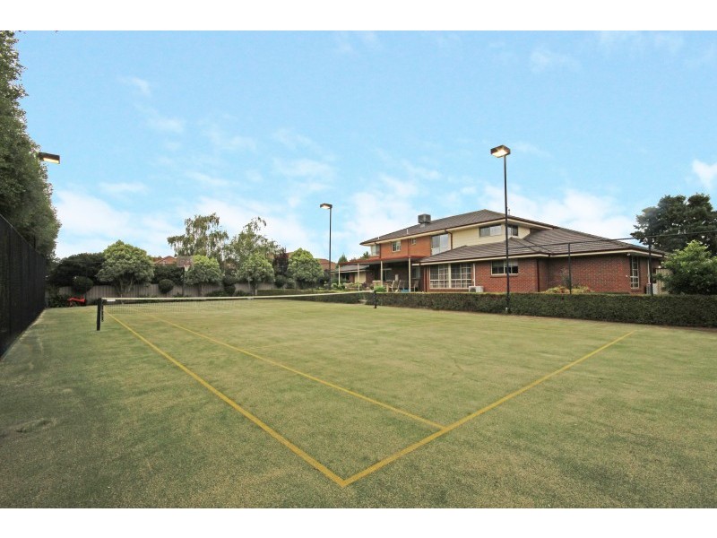 10 The Avenue, Delacombe VIC 3356