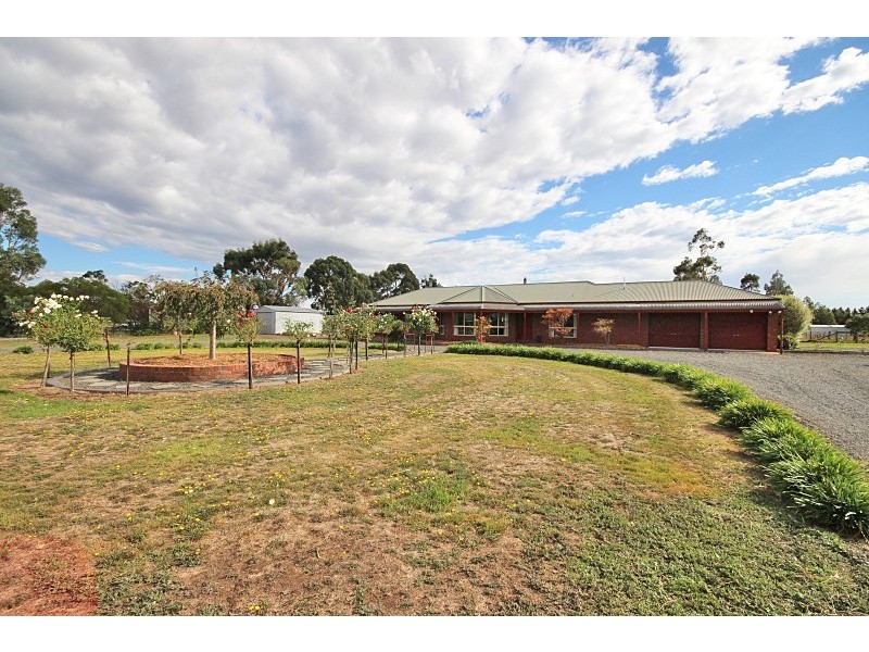 55 Haleys Road, Ross Creek VIC 3351