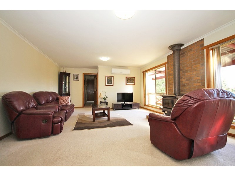 55 Haleys Road, Ross Creek VIC 3351