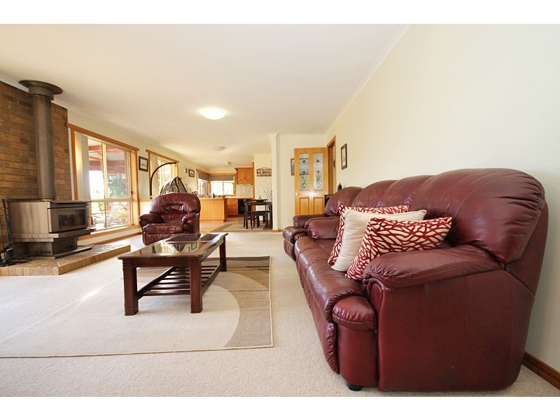 55 Haleys Road, Ross Creek VIC 3351