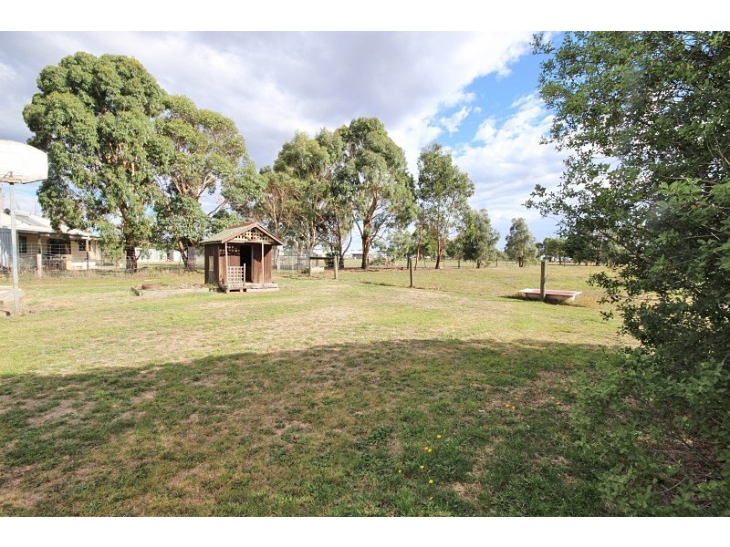 55 Haleys Road, Ross Creek VIC 3351