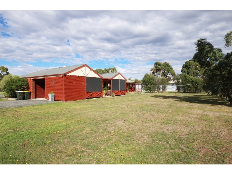 55 Haleys Road, Ross Creek VIC 3351
