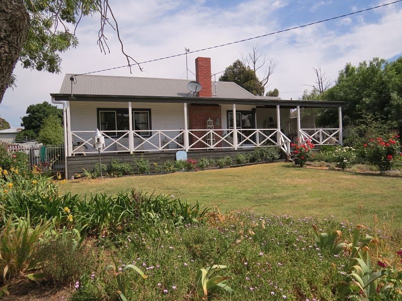 7 Gray Street, Lismore VIC 3324