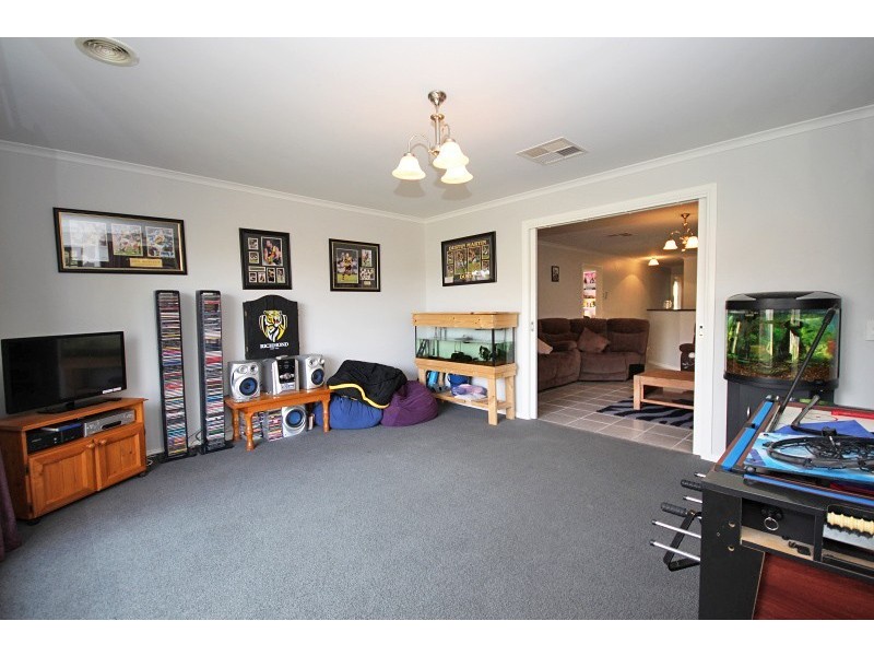 36 Wiltshire Lane, Delacombe VIC 3356