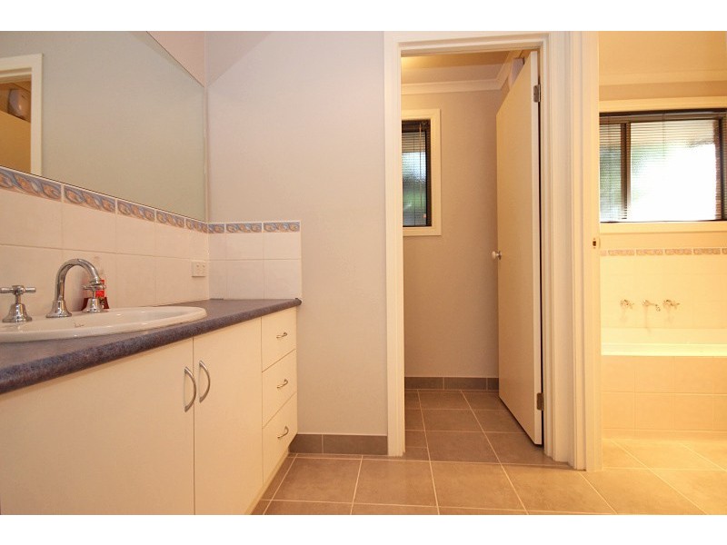 36 Wiltshire Lane, Delacombe VIC 3356