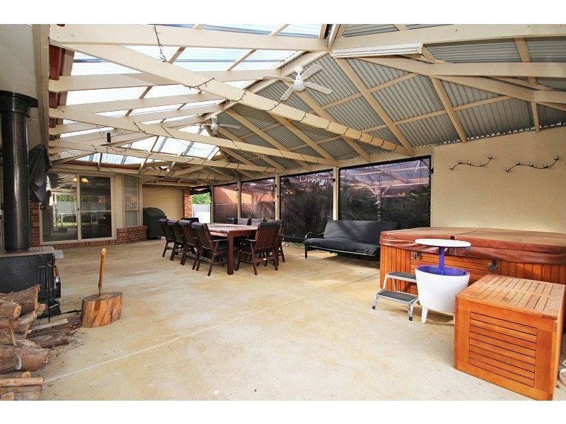 36 Wiltshire Lane, Delacombe VIC 3356