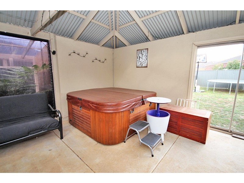 36 Wiltshire Lane, Delacombe VIC 3356