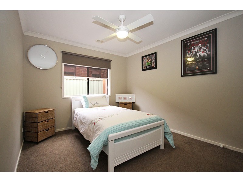 16 Coventry Street, Miners Rest VIC 3352