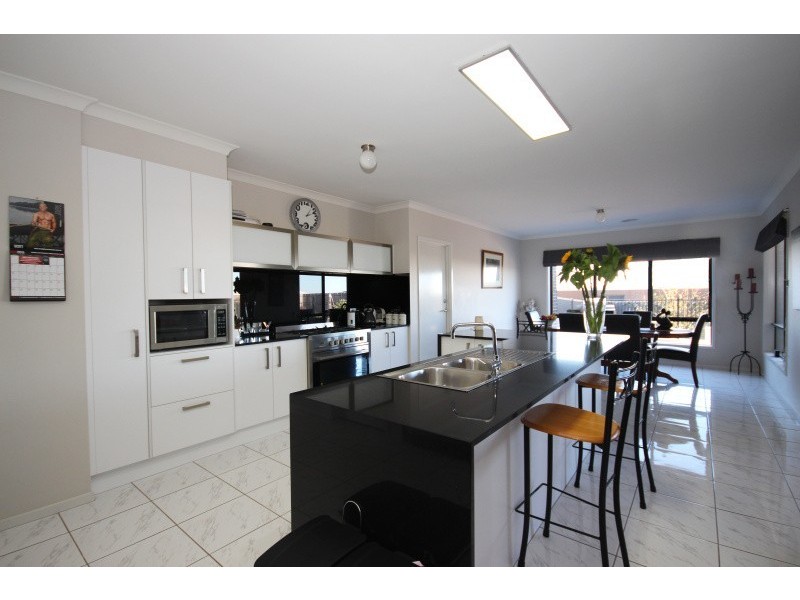 4 Maxwell Street, Cardigan Village VIC 3352