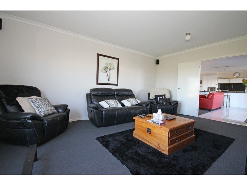 4 Maxwell Street, Cardigan Village VIC 3352