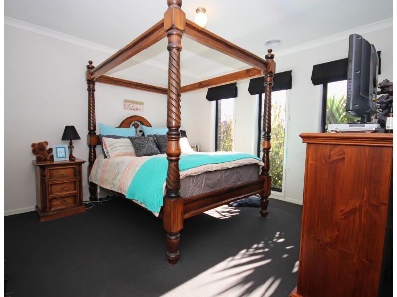 4 Maxwell Street, Cardigan Village VIC 3352