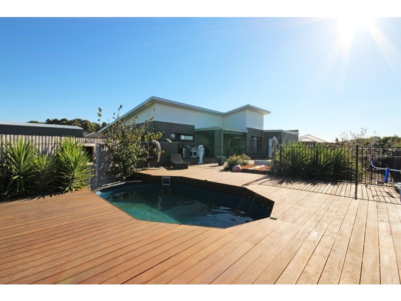 4 Maxwell Street, Cardigan Village VIC 3352