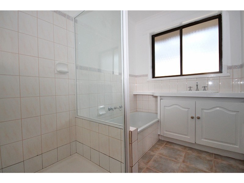 2 King Drive, Sebastopol VIC 3356