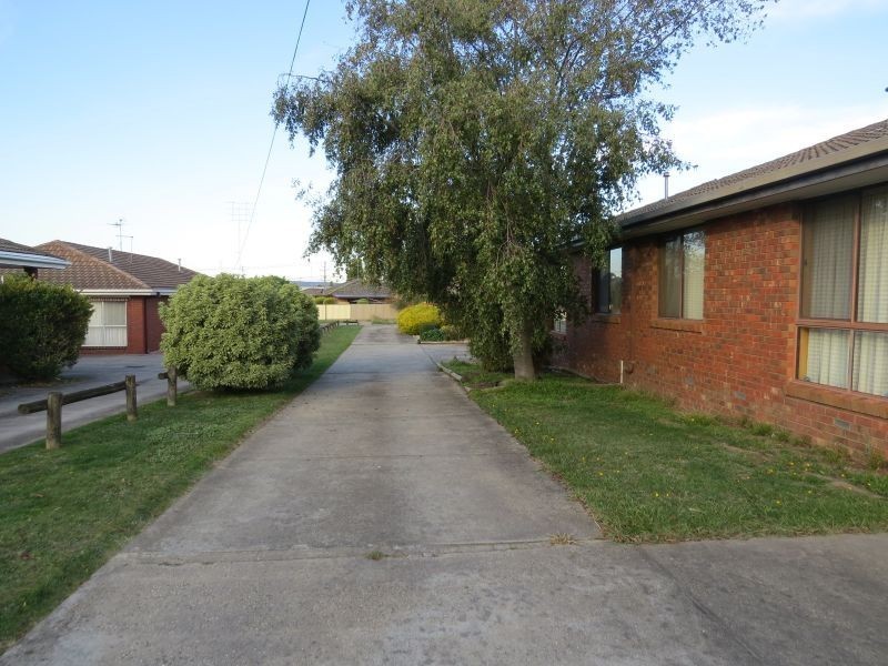 2/416 Forest Street, Wendouree VIC 3355