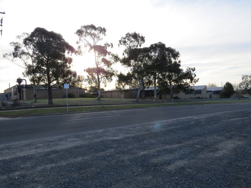 2/416 Forest Street, Wendouree VIC 3355