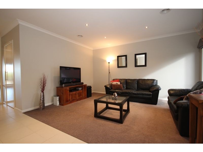 6 Wensleydale Drive, Alfredton VIC 3350