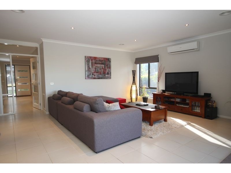 6 Wensleydale Drive, Alfredton VIC 3350