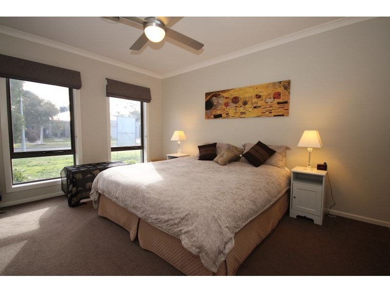 6 Wensleydale Drive, Alfredton VIC 3350