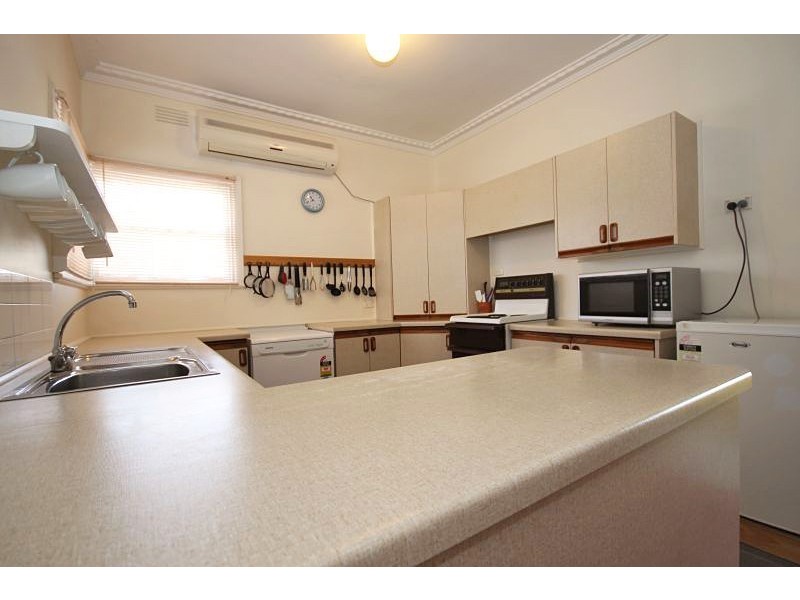 1236 Norman Street, Wendouree VIC 3355