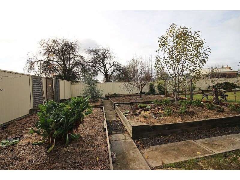 1236 Norman Street, Wendouree VIC 3355