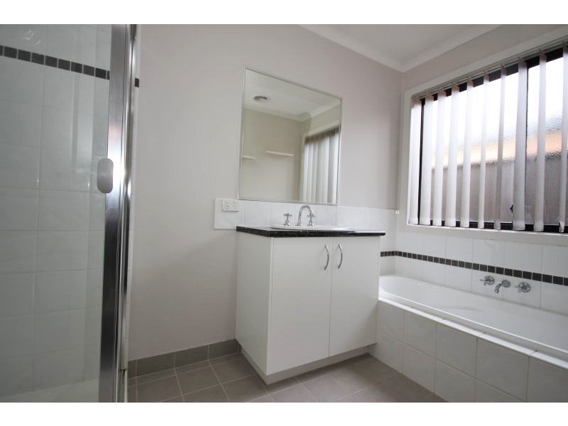 9 Parkhaven Court, Mount Clear VIC 3350