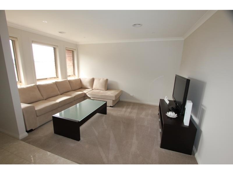 9 Muller Court, Mount Clear VIC 3350