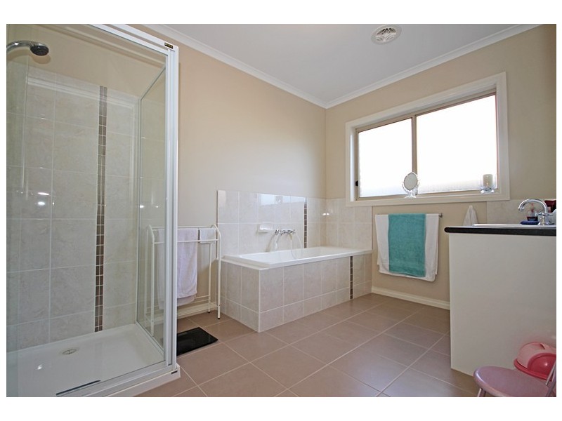 423 Learmonth Road, Mitchell Park VIC 3352