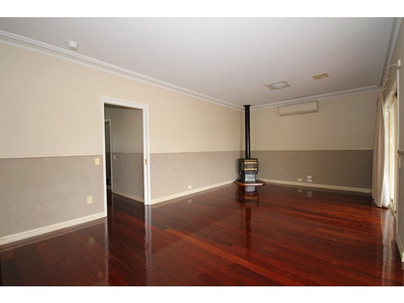 41 Rowan Parade, Wendouree VIC 3355