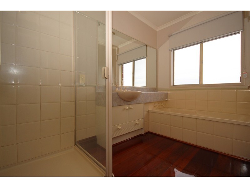 41 Rowan Parade, Wendouree VIC 3355