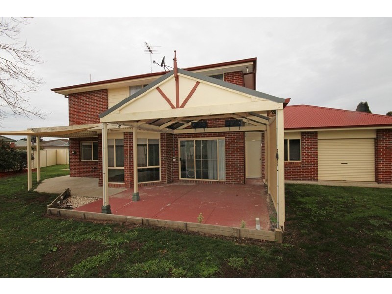 41 Rowan Parade, Wendouree VIC 3355