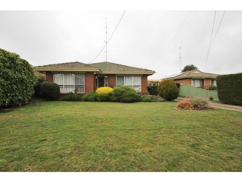 54 Park Street, Wendouree VIC 3355